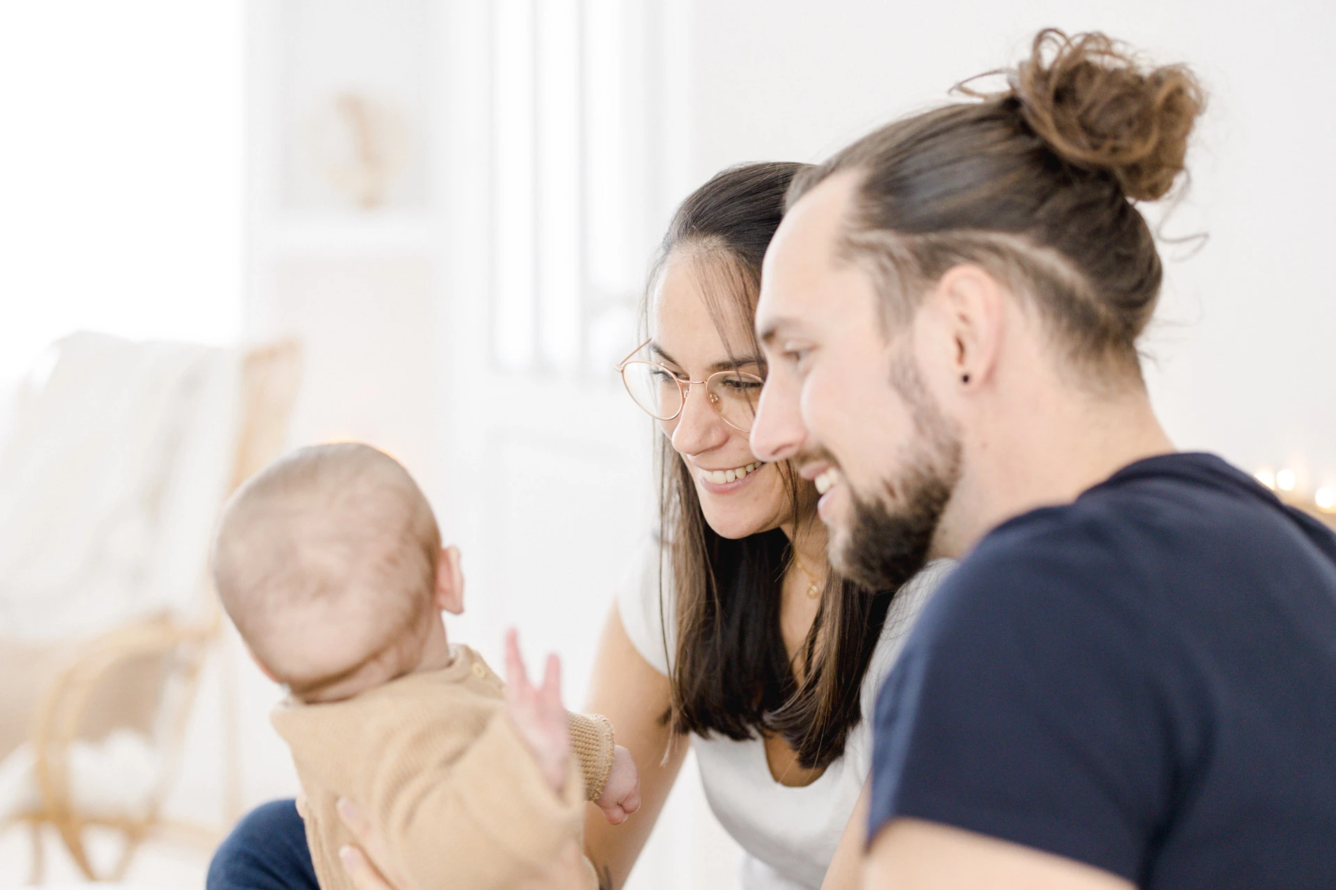 cheveux bonheur main enfant gris